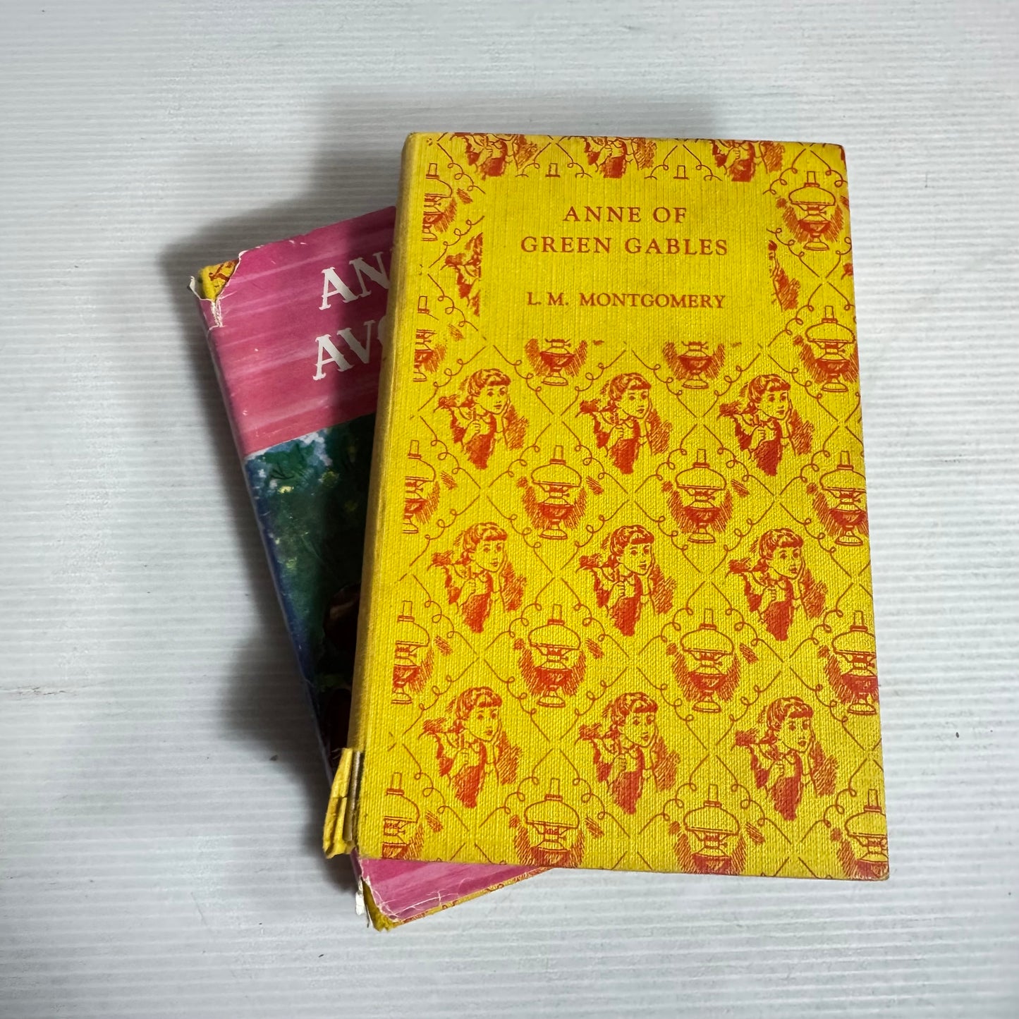 Vintage L.M. Montgomery Book Bundle x 2 : Anne of Green Gables (1955) & Anne of Avonlea (1958) (2851)