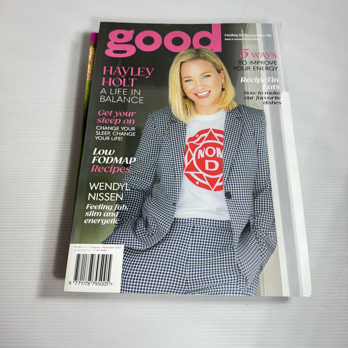 Magazine Bundle x 5 : Good September 2023, Better Homes March 2026, New Zealand Gardener November & December 2020, January 2021 (3330)