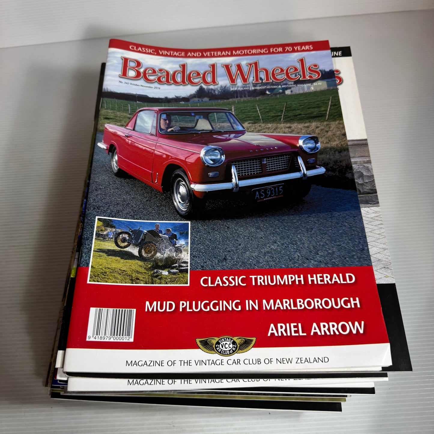 2015 - 2020 Beaded Wheels Magazine Bundle x 30 Magazines (2622)