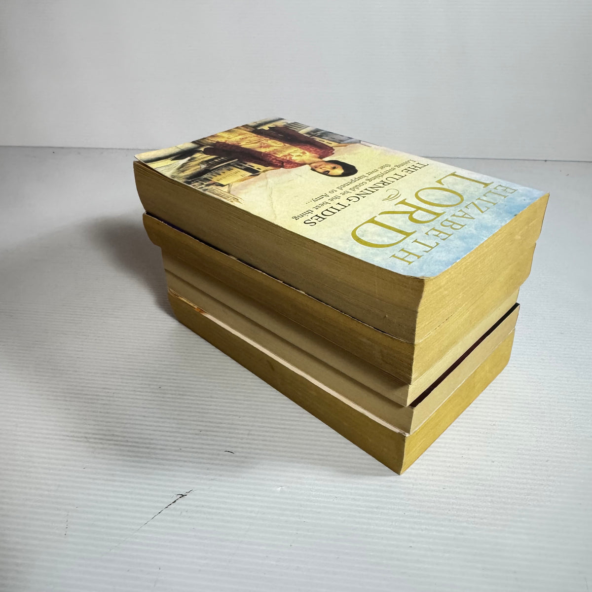 Romantic Bundle x 5 : The Turning Tides - Elizabeth Lord, Follies - Rosie Thomas, The Phantom of Manhattan - Frederick Forsyth, A Portrait of The Artist As a Young Man - James Joyce, The House of Eliot - Jean Marsh (3360)