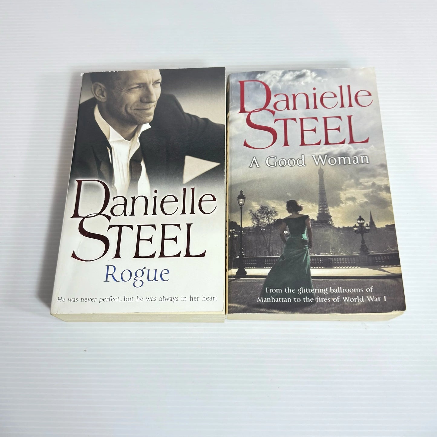 Danielle Steel Romance Book Bundle x 2 : A Good Woman & Rogue (2176)