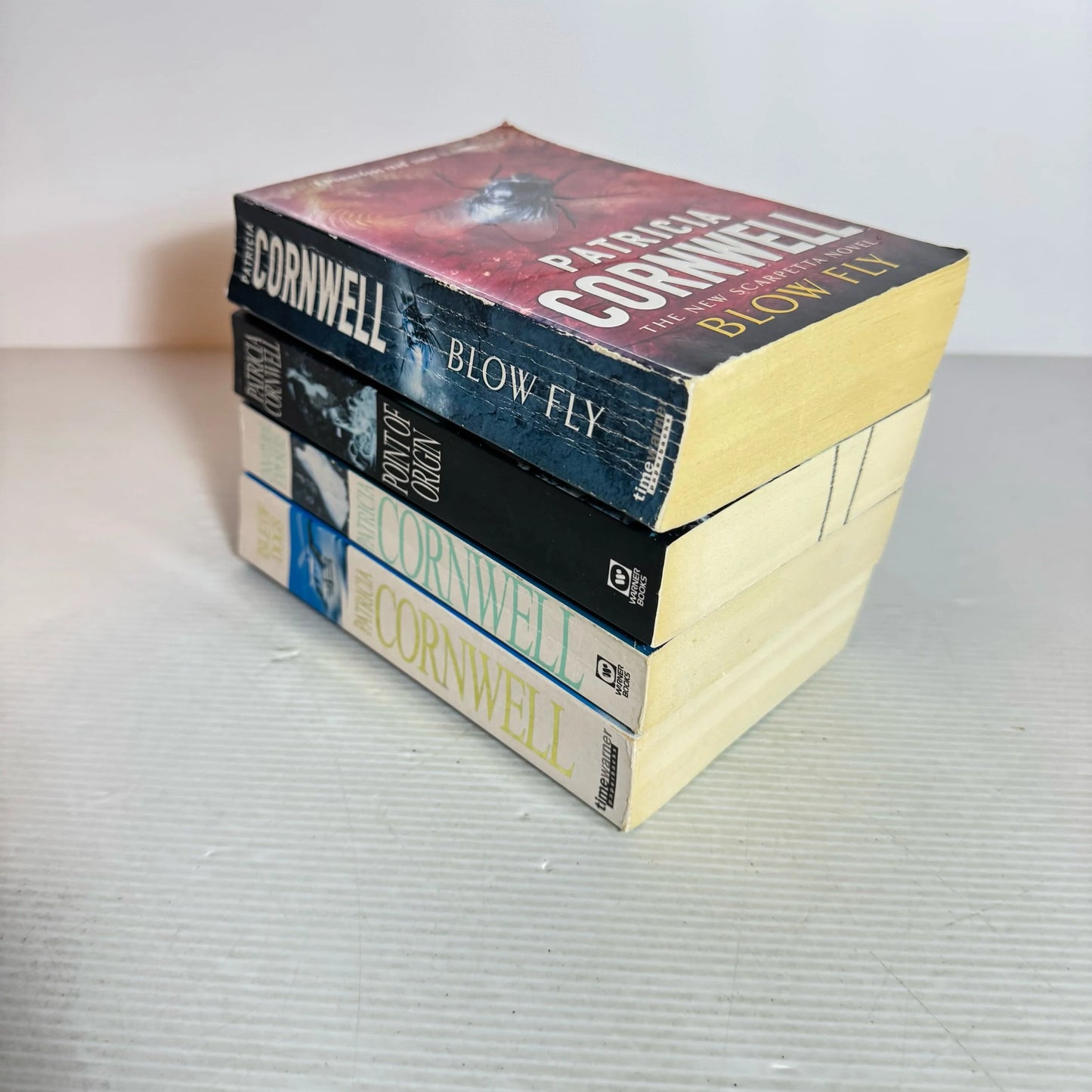Patricia Cornwell Book Bundle x 4 Books : Blow Fly, Isle of Dogs, Point of Origin, Unnatural Exposure (310)