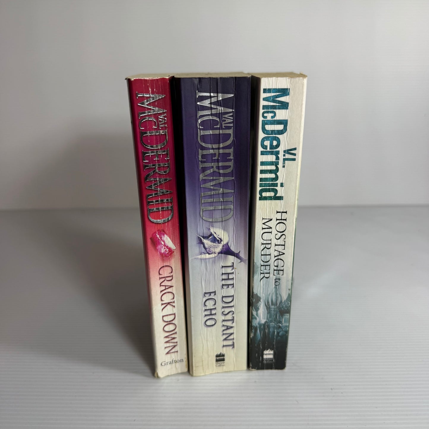Val McDermid Book Bundle x 3 : Hostage to Murder, Crack Down, The Distant Echo (3155)