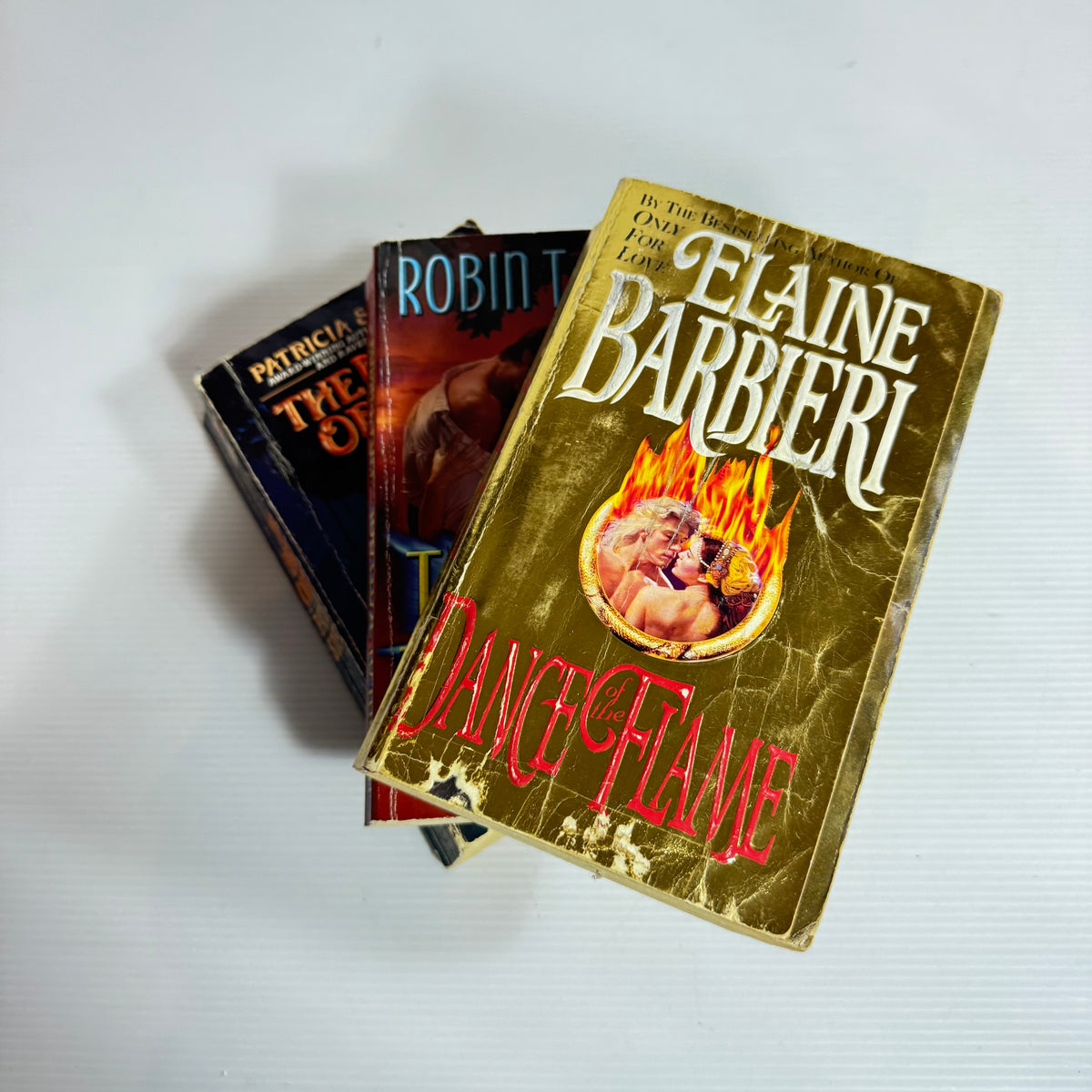 Vintage Fantasy Romance Bundle x 3 : Dance of the Flame - Elaine Barbieri, Too Close To The Sun - Robin T. Popp, The Night Orchid - Patricia Simpson (3392)