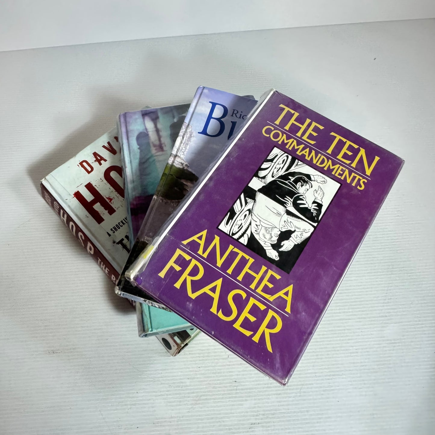 Large Print Crime Book Bundle x 4 : The Ten Commandments, Frozen, The Betrayed, The Bird Table(2866)