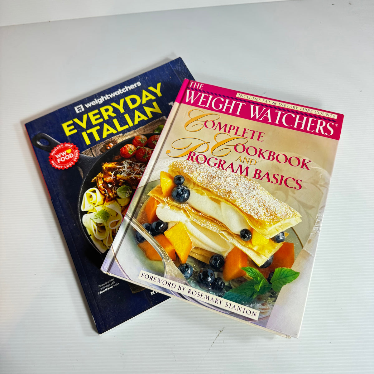 Weight Watchers Cookbook Bundle x 2 : Complete Cookbook & Program Basics & Everyday Italian (3229)