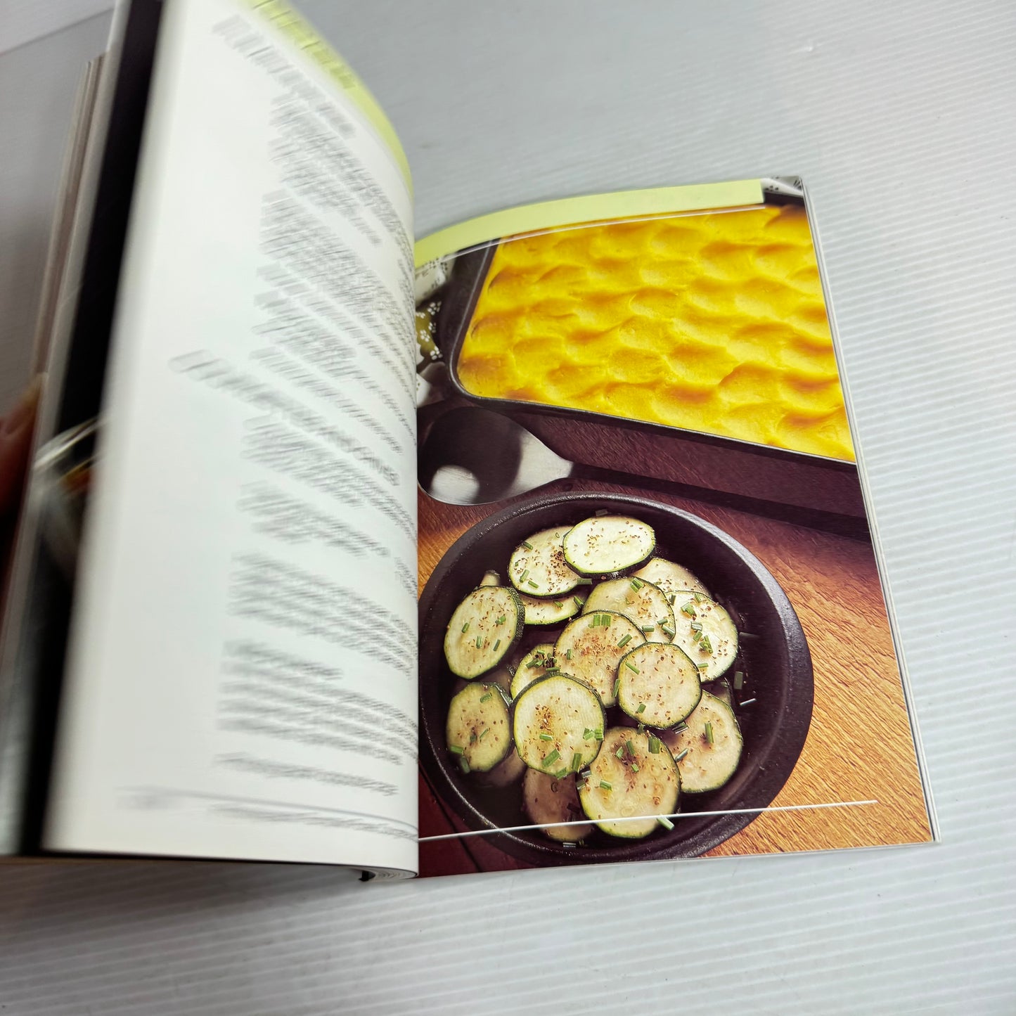 Family Food & Fine Food For the Heart Book Bundle - The National Heart Foundation of New Zealand  x 2 Books (2800)
