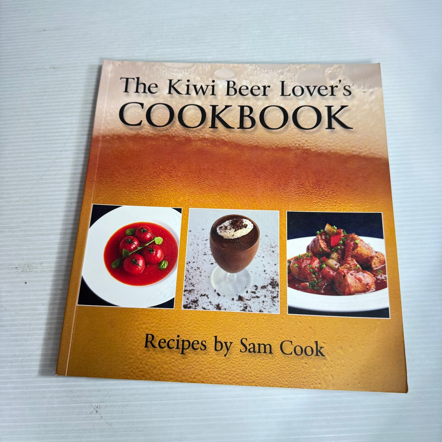 Kiwi Cookbook Bundle x 3 : The Kiwi Beer Lover's Cookbook, Hunger for the Wild - Al Brown & Steve Logan, NZ Rugby Stars Cookbook : Cooking From the Heart (2917)(2917)