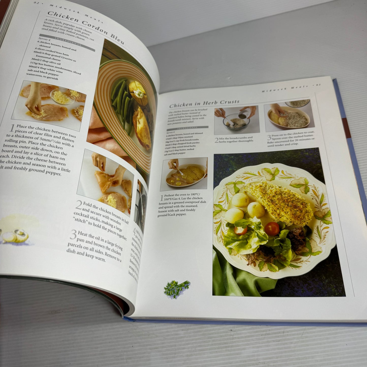 Linda Fraser Chicken Cookbook Bundle x 2 : The Essential Chicken Cookbook & Best-Ever Chicken (2909)