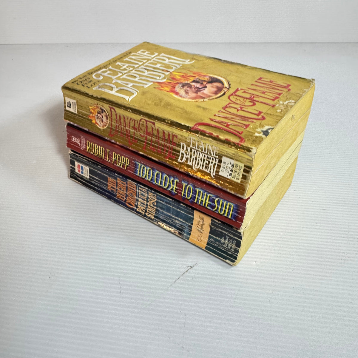 Vintage Fantasy Romance Bundle x 3 : Dance of the Flame - Elaine Barbieri, Too Close To The Sun - Robin T. Popp, The Night Orchid - Patricia Simpson (3392)