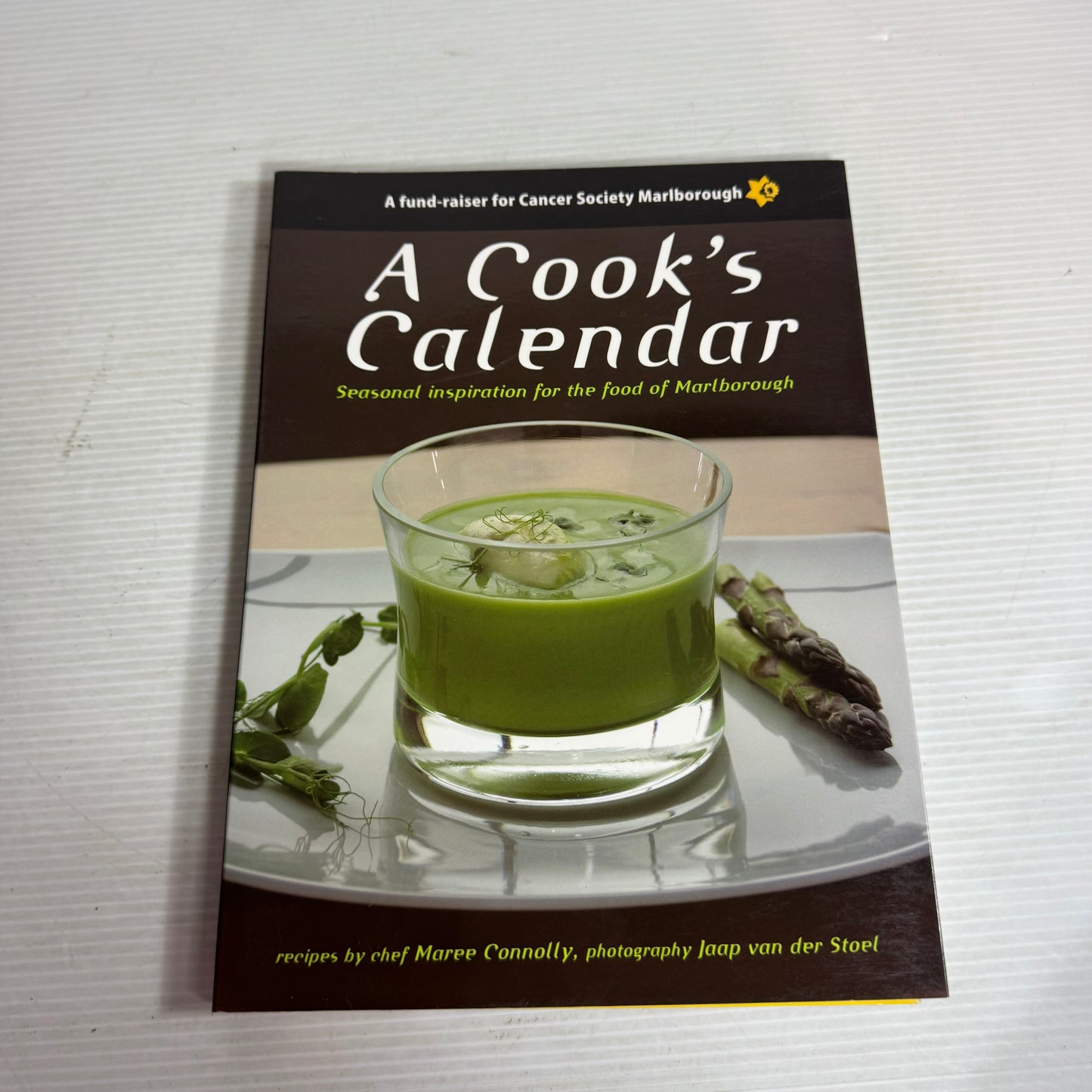 Nelson & Marlborough Cookbook Bundle x 3 : Marlborough on the Menu - Jan Bilton & Belinda Jackson, A Cook's Calendar - Maree Connolly, Food Central : Stories & Recipes from the Heart of Nelson(2902)