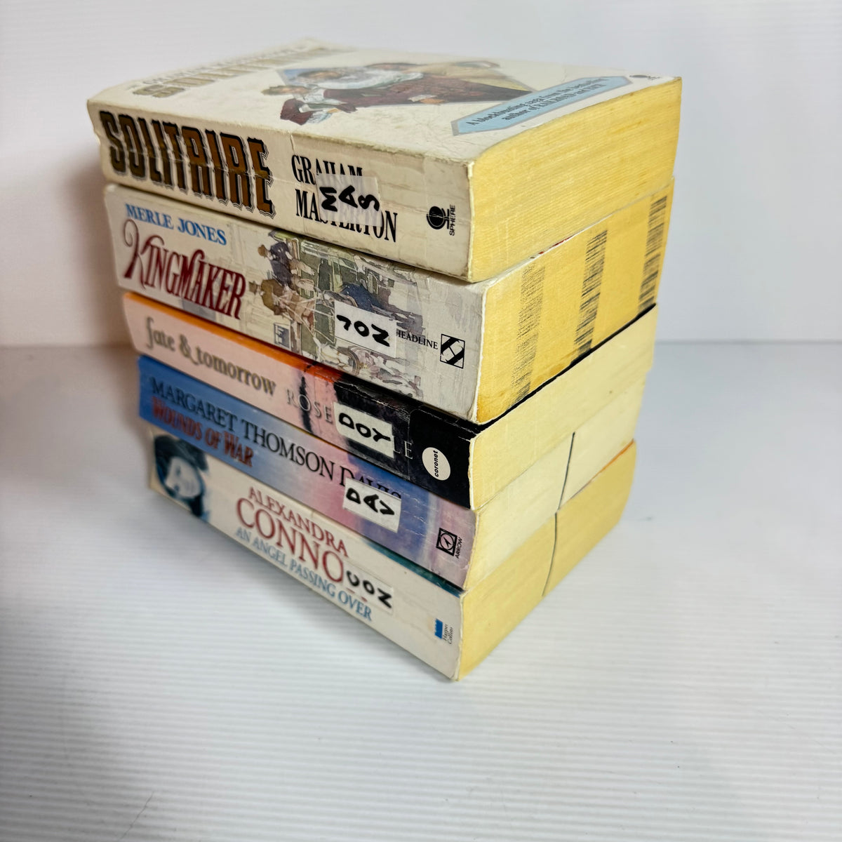 Historical Romance Bundle x 5 : Kingmaker - Merle Jones, Fate & Tomorrow - Rose Doyle, Solitaire - Graham Masterton, Wounds of War - Margaret Thomson Davis, An Angel Passing Over - Alexandra Connor (3376)