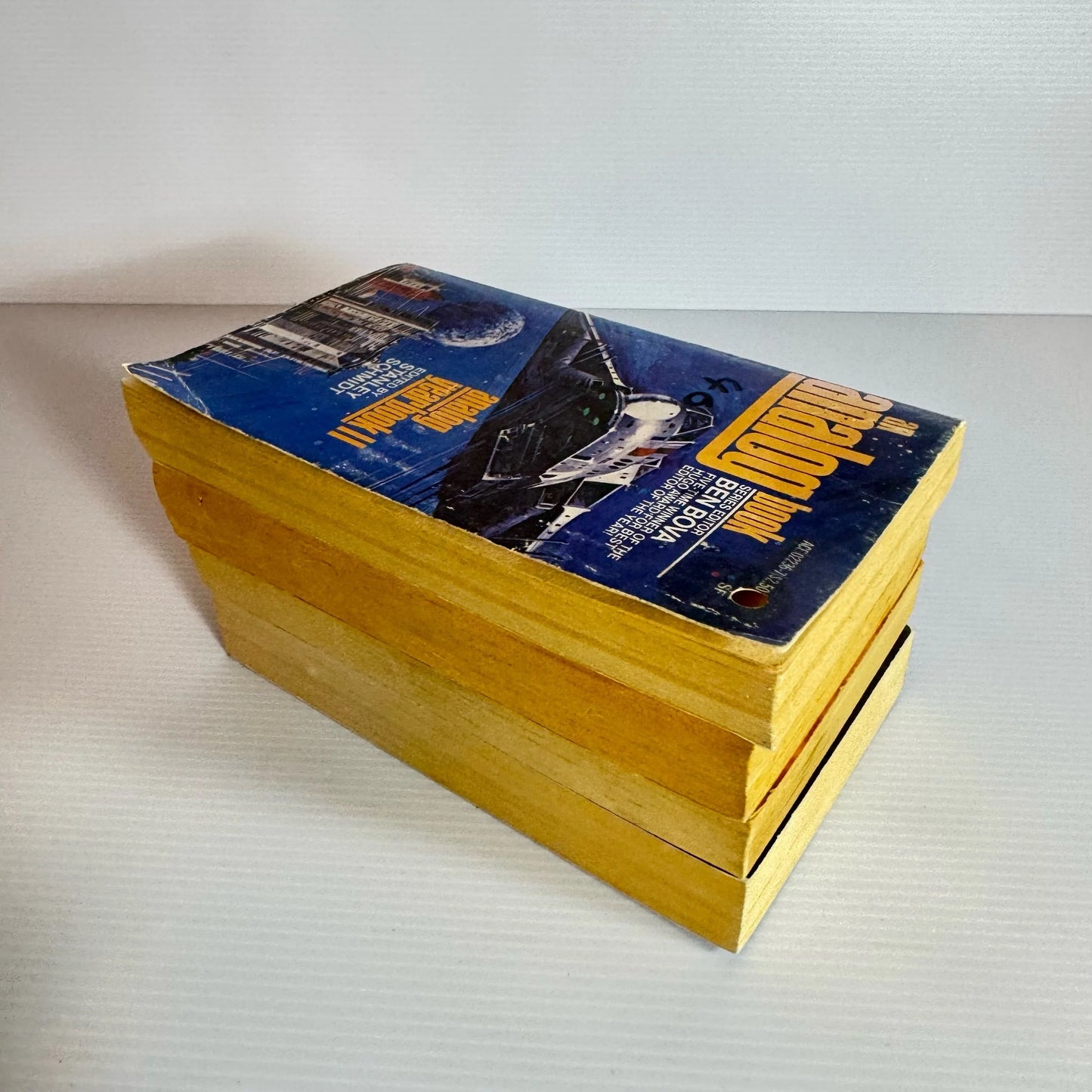 Science Fiction Vintage Book Bundle x 4 Books Various Authors (2044)