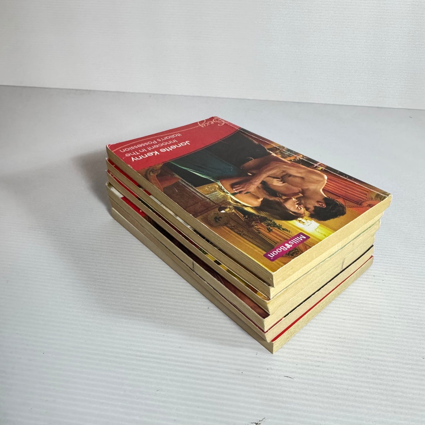 Mills & Boon Sexy Book Bundle x 6 Books (3150)