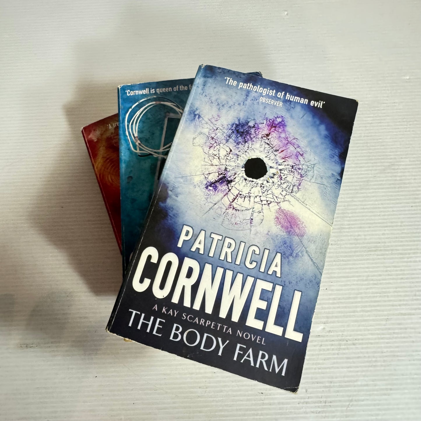 Patricia Cornwell Small Book Bundle x 3 : The Body Farm, Predator, Blow Fly  (2881)