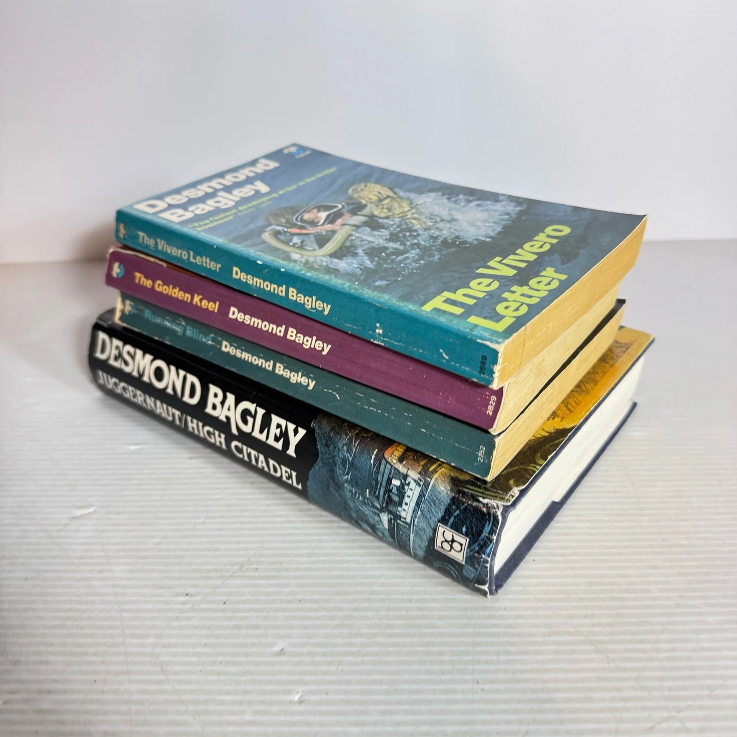 Desmond Bagley Book Bundle x 4 Books 5 x Stories : The Vivero Letter, The Golden Keel, Running Blind, Juggernaut & High Citadel (2002)