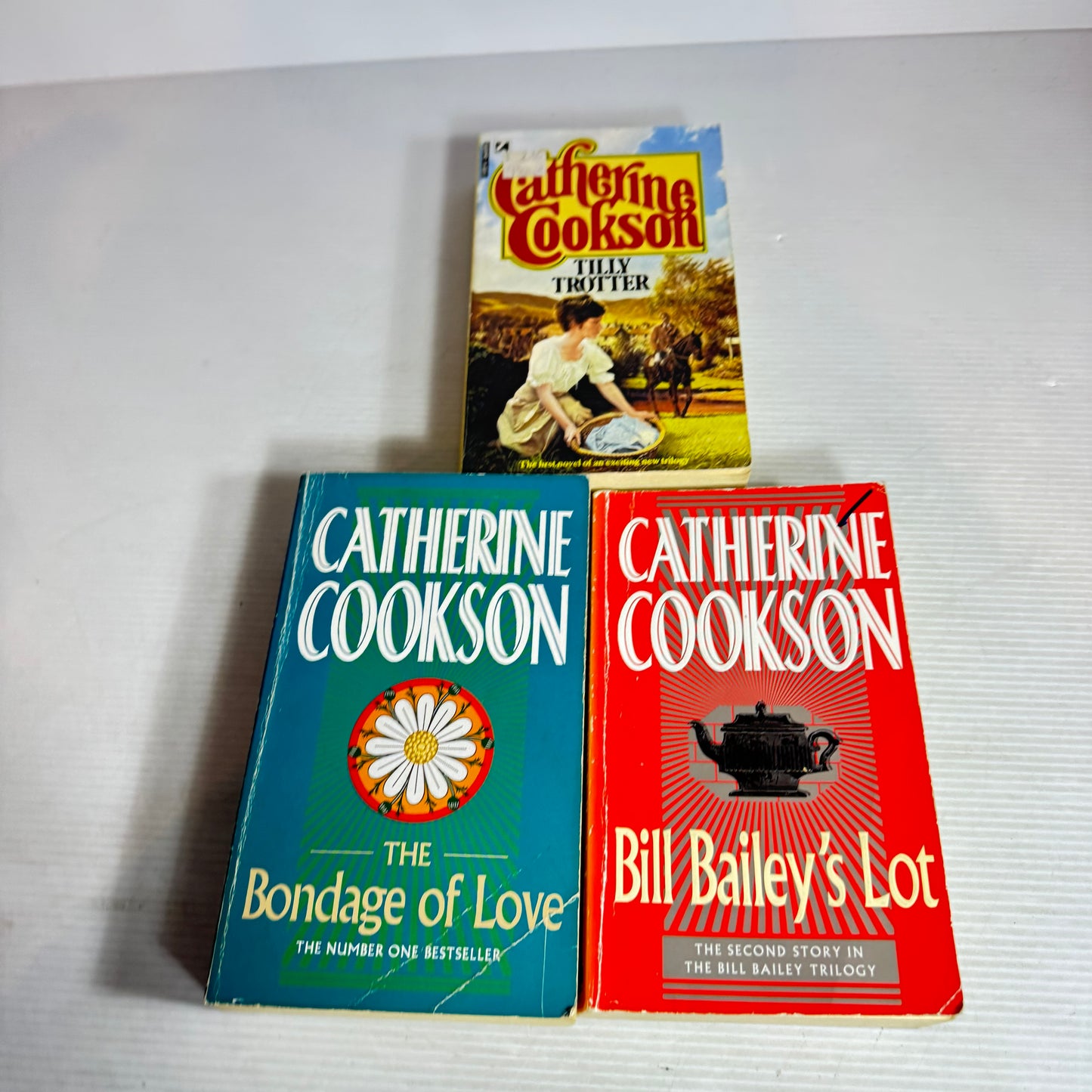 Catherine Cookson Small Paperback Book Bundle x 3 : Tilly Trotter, Bill Bailey's Lot, The Bondage of Love, (2970)