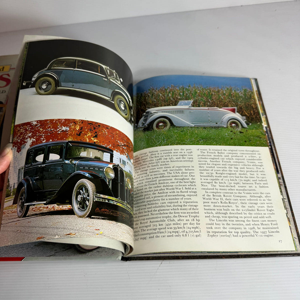 Vintage Car Book Bundle x 2 : Vintage Cars in Colour & Best Loved Cars of the World (3248)