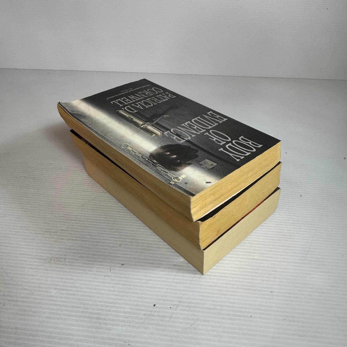 Patricia Cornwell Book Bundle x 3 Books : Body of Evidence, Cruel and Unusual, Book of the Dead (2594)