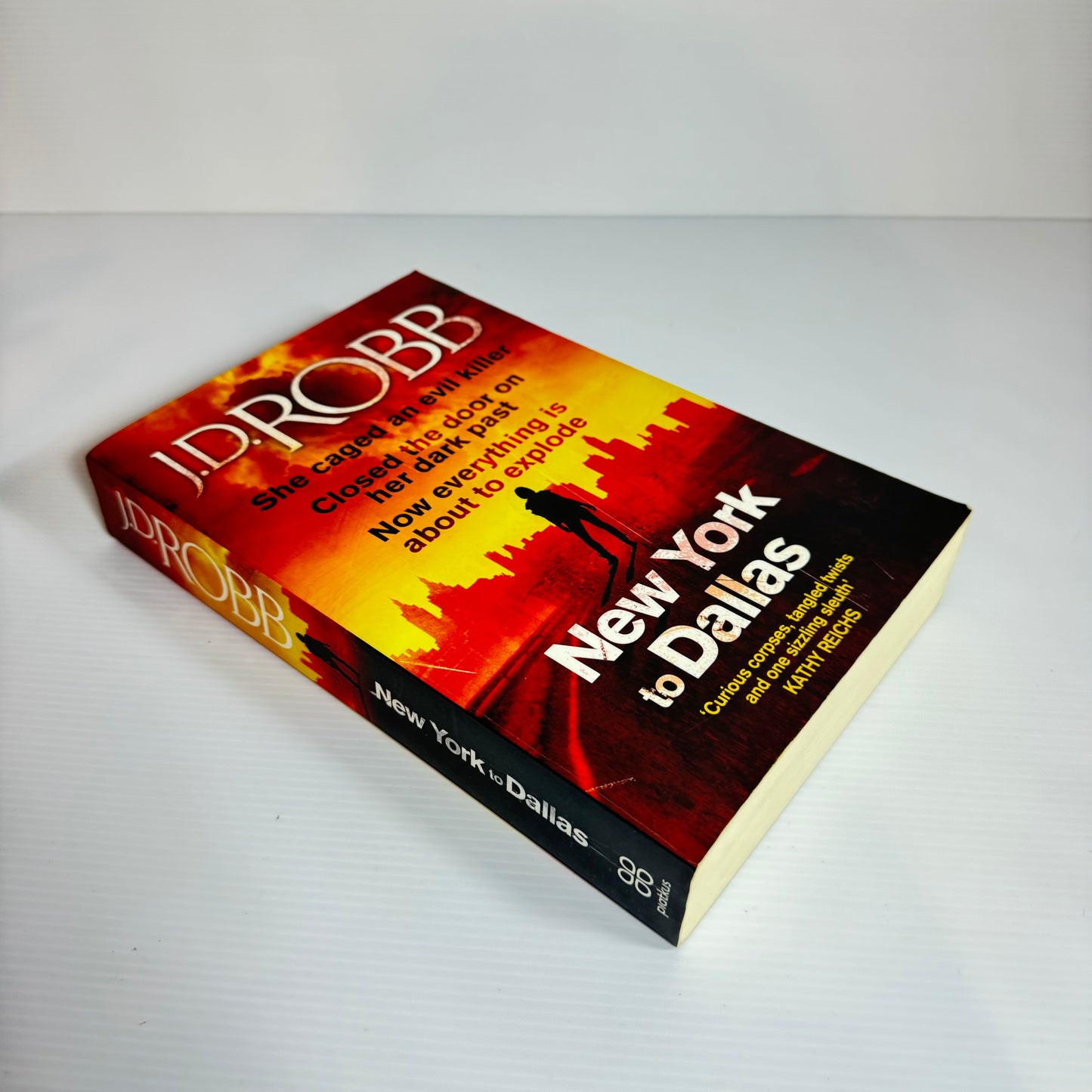 New York to Dallas - J.D. Robb