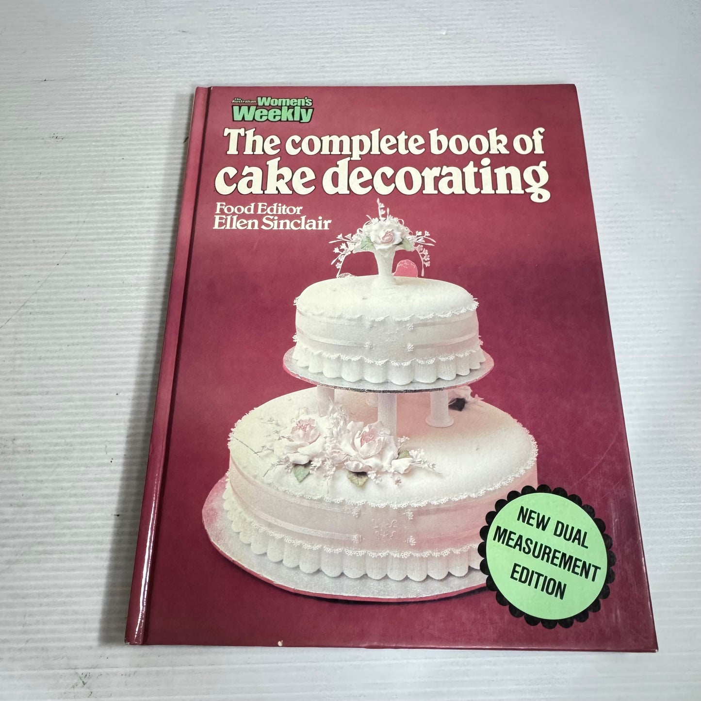 Vintage Cake Decorating Book Bundle x 3 : Floral Cake Decorating - Norma Dunn (1982), The Complete Book of Cake Decorating - Ellen Sinclair (1982), The Art of Cake Decorating Finishing Touches - Pat Ashby & Tombi Peck
