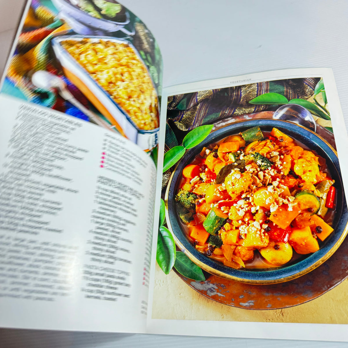 Casserole Cookbook Bundle x 3 : The New Zealand Crockpot Cookbook - Joan Bishop, Woman's Day Easy Curries & Casseroles, The Australian Women's Weekly - Casseroles(3318)