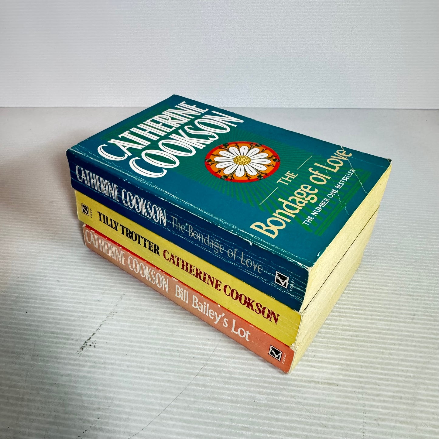 Catherine Cookson Small Paperback Book Bundle x 3 : Tilly Trotter, Bill Bailey's Lot, The Bondage of Love, (2970)