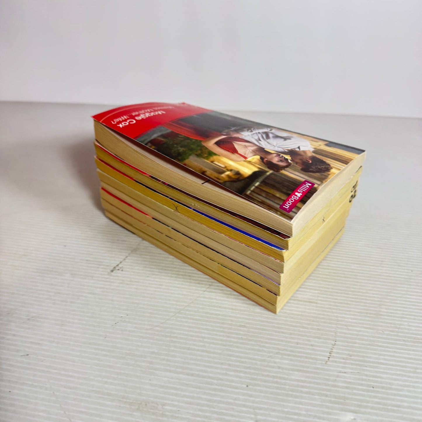 Mills & Boon Sexy Romance Book Bundle x 8 Books (3020)