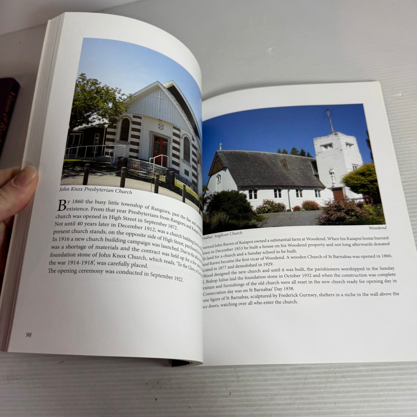 Christchurch Churches & Cathedral Book Bundle x 2 : Early Churches in and Around Christchurch - Derek & Judith Hamilton, vision & Reality : Christchurch's Cathedral in the Square - Colin Brown (2901)