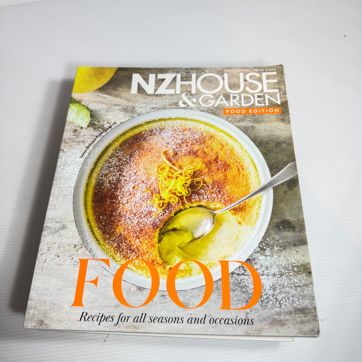 Cookbook Magazine Book Bundle x 5 : Essentially Food, NZ House & Garden, Nadia (3301)