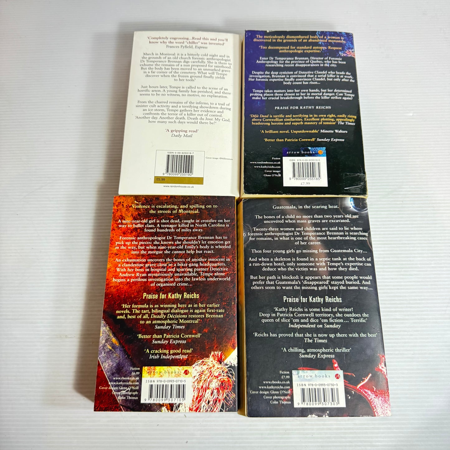 Kathy Reichs Book Bundle x 4 : Death Du Jour, Deadly Decisions, Deja Dead, Grave Secrets (2847)