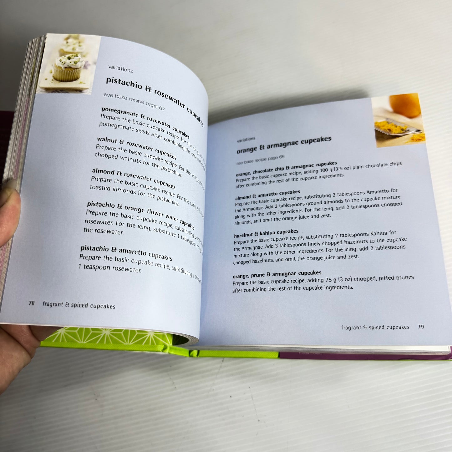 Cupcake Book Bundle x 3 Books : 500 Cupcakes, Cupcakes, A Collection of Delicious Recipes Cupcakes(3210)