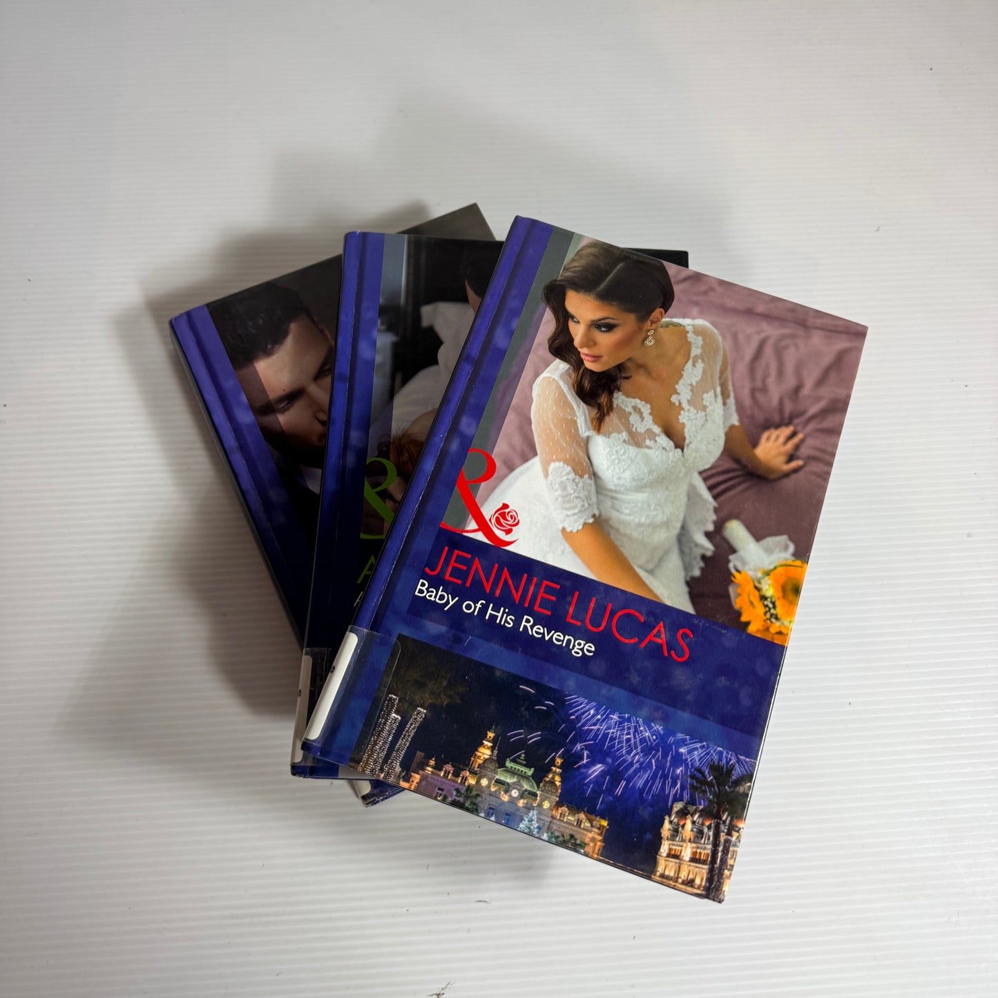 Mills & Boon Medium Hardcover Book Bundle x 3 Books (3141)