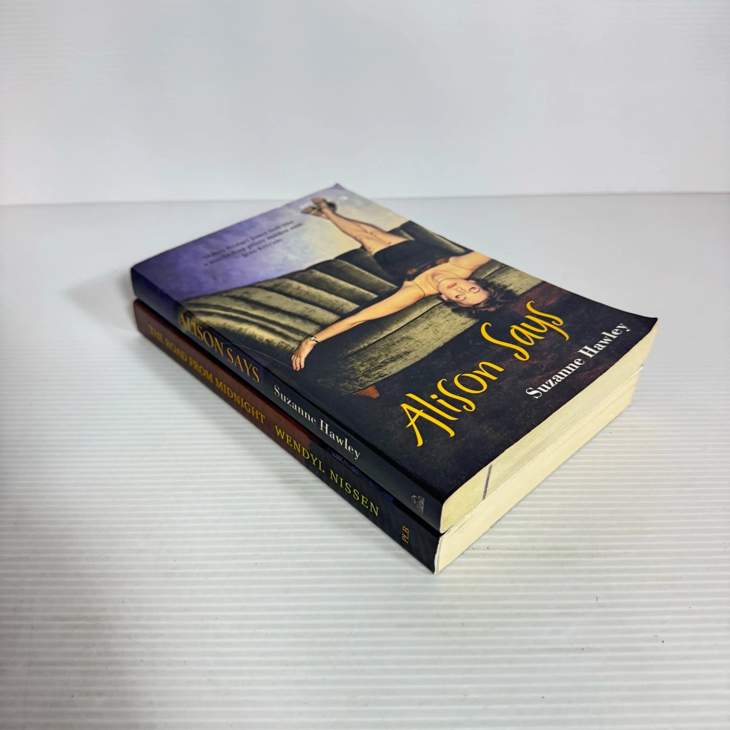 Contemporary Romance Book Bundle x 2 : Alison Says - Suzanne Hawley & The Road from Midnight - Wendyl Nissen (2348)