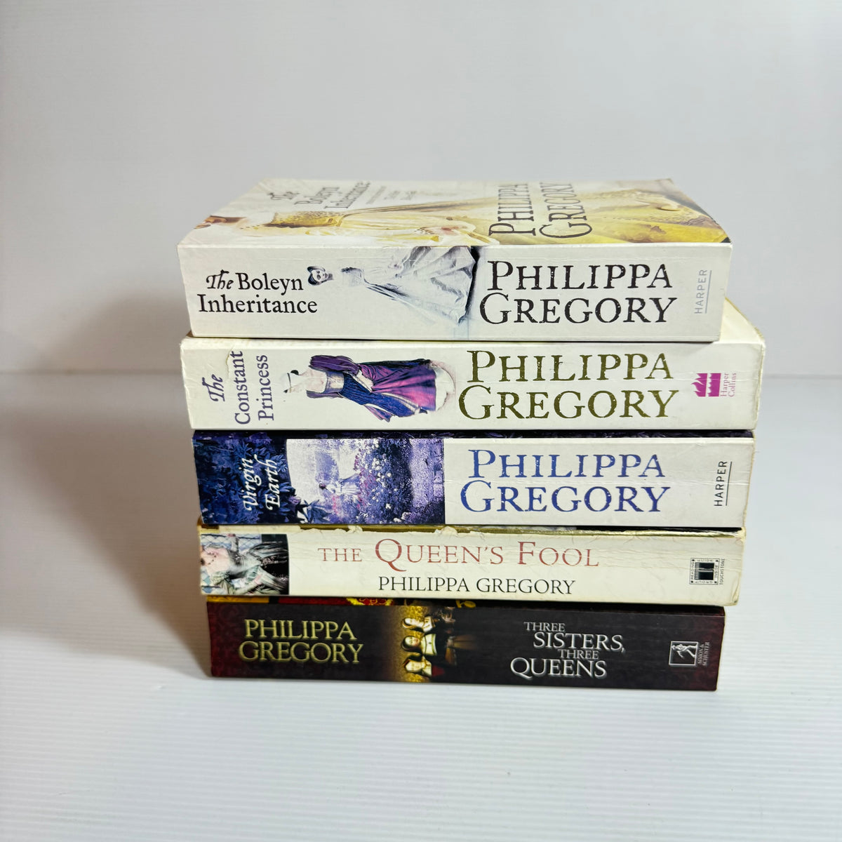 Philippa Gregory Book Bundle x 5 : The Boleyn inheritance, The Constant Princess, Virgin Earth, The Queen's Fool, Three Sisters, Three Queens (3273)