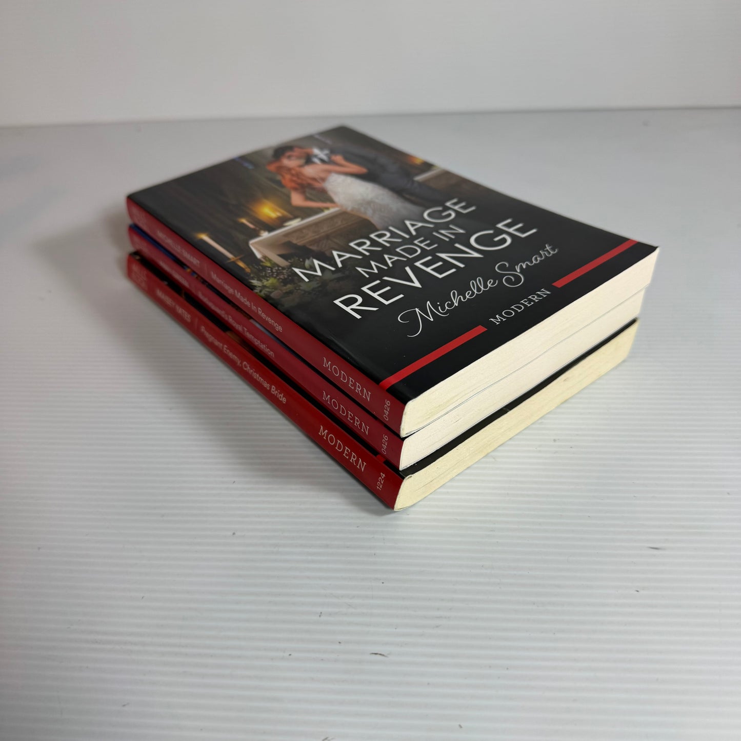 Mills & Boon Modern Large Book Bundle x 3 (3140)