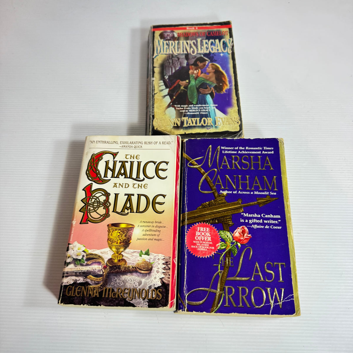 Vintage Historical Romance Bundle x 3 : Merlin's Legacy - Quinn Taylor Evans, The Last Arrow - Marsha Canham, The Chalice and the Blade - Glenna McReynolds (Vintage 1997/98)  (3404)