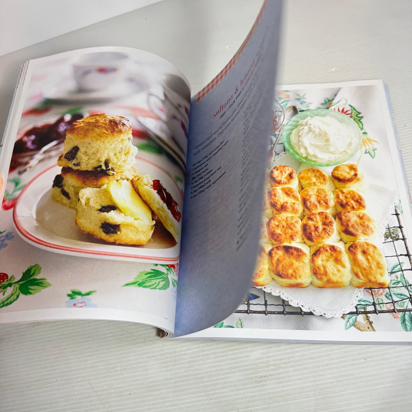 Cupcake Book Bundle x 3 : Make, Bake and Decorate Cupcakes - Nancy Lambert, Retro Baking - The Australian Women's Weekly, Celebrate with Mini Cakes - Lindy Smith (3049)