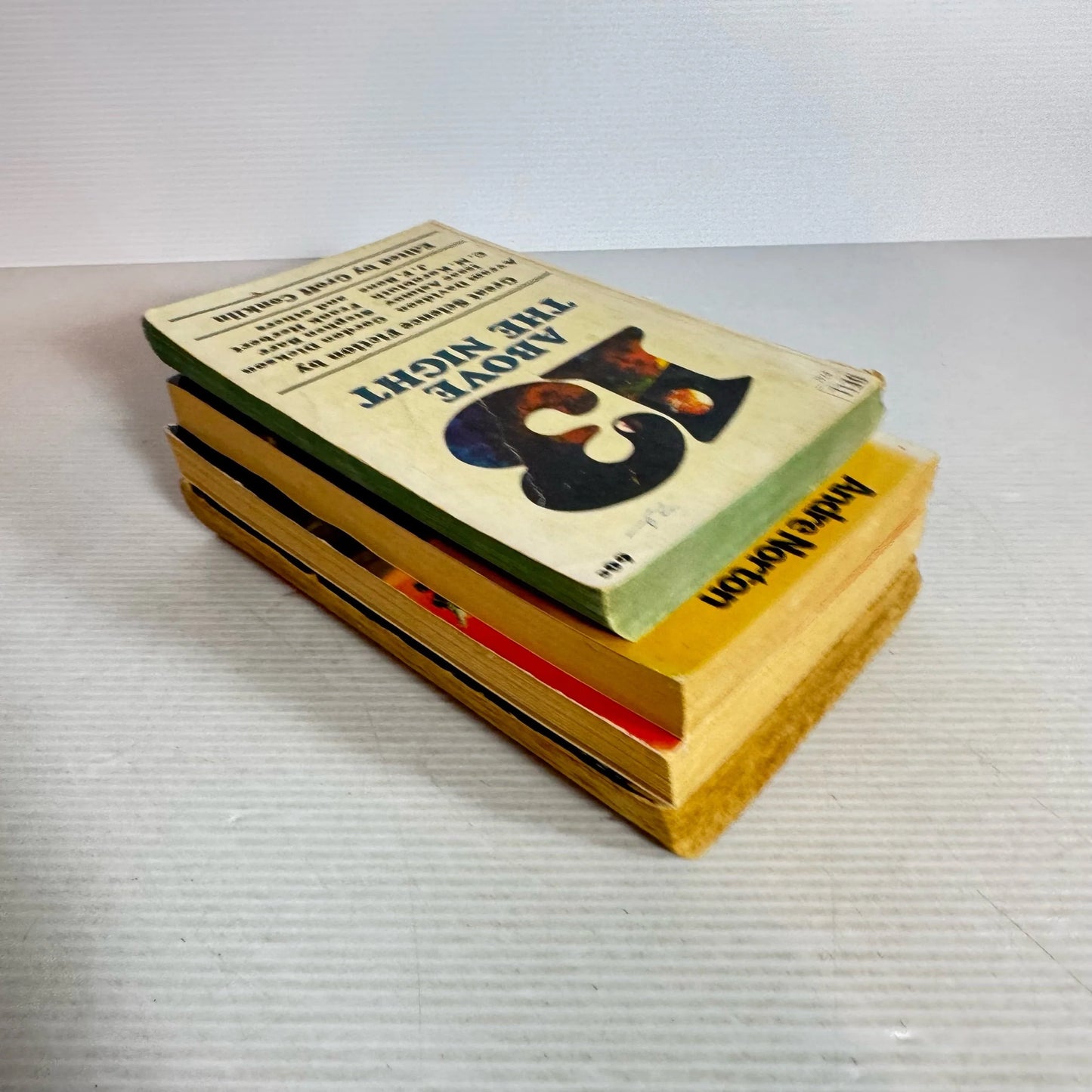 Science Fiction Book Bundle x 4 Books : Mixed Authors (Vintage 1965-1979 (2024)