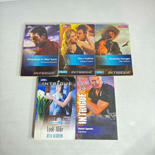 Mills & Boon Intrigue Book Bundle x 5 Books (3018)
