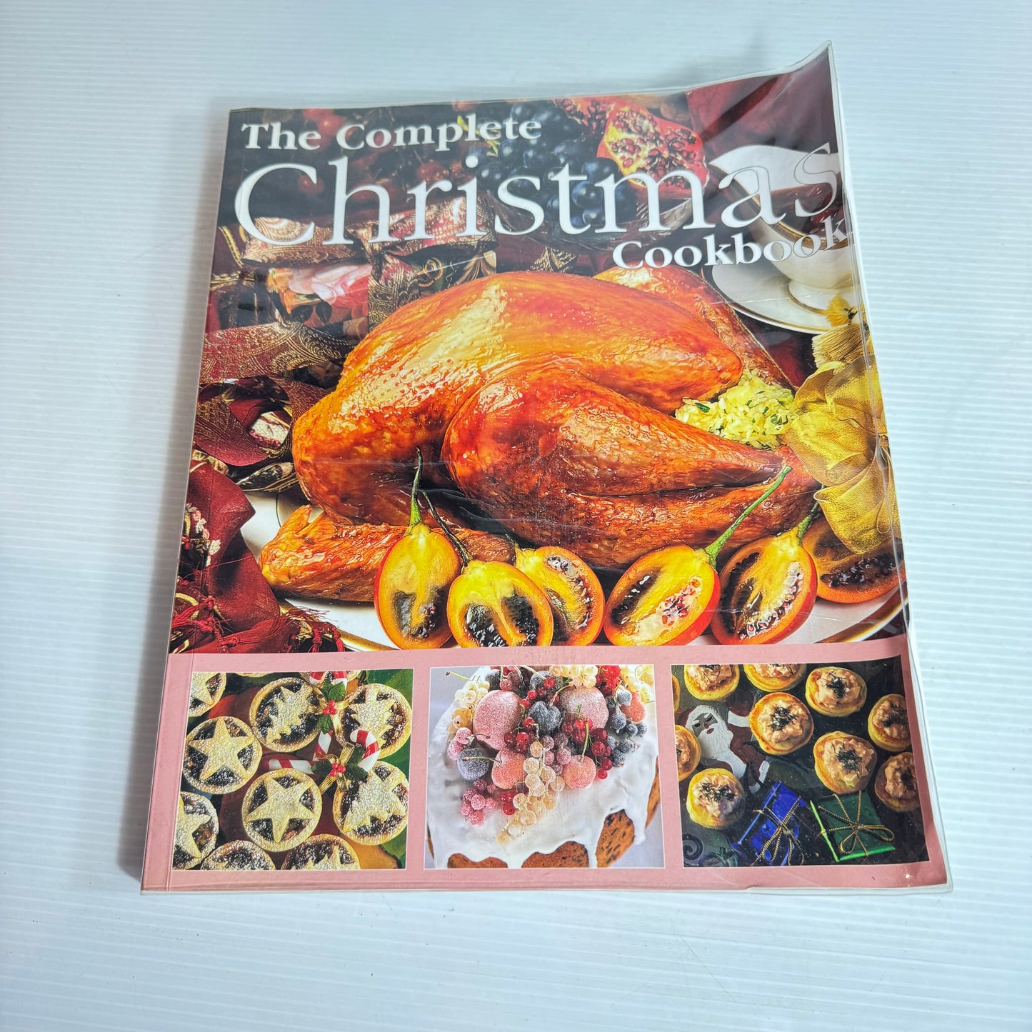 Christmas Cookbook Bundle x 3 Books (2794)