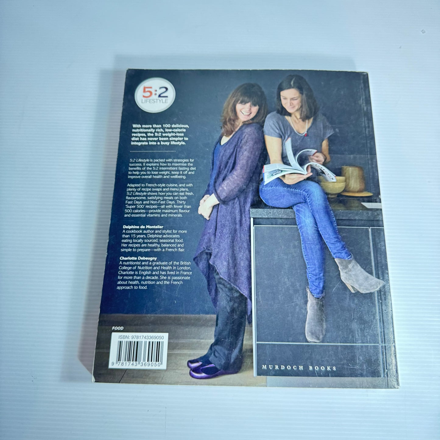 5:2 Lifestyle : More than 100 recipes plus 4 weeks of menu plans - Dephine De Montalier & Charlotte Debeugny