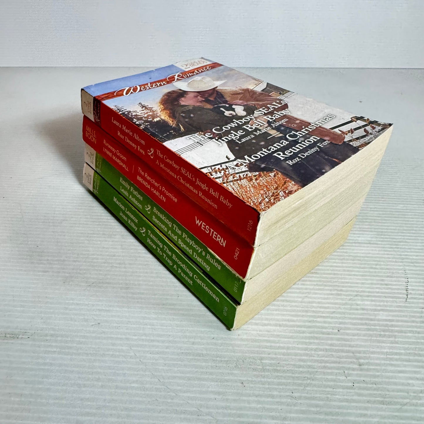 Mills & Boon Western & Australian Romance Bundle x 4 Books 8 Stories (3023)