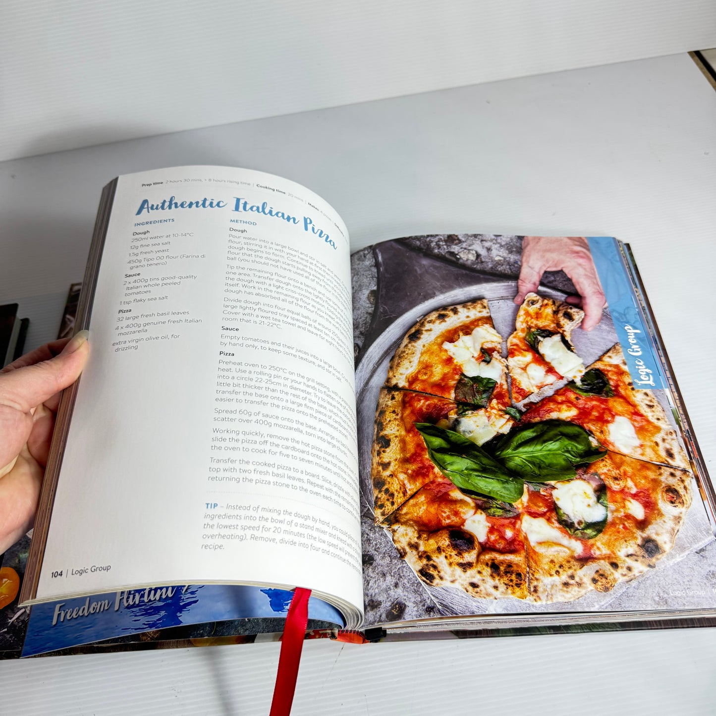 What's Cooking? Book Bundle x 2 Books (3195)