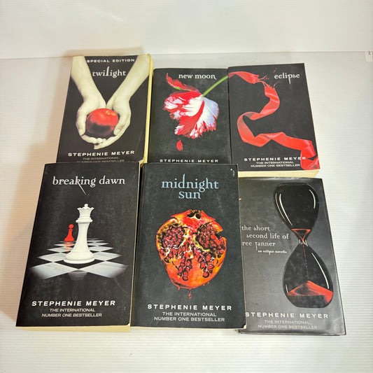 Twilight Book Bundle x 6 Books - Stephanie Meyer (2585)