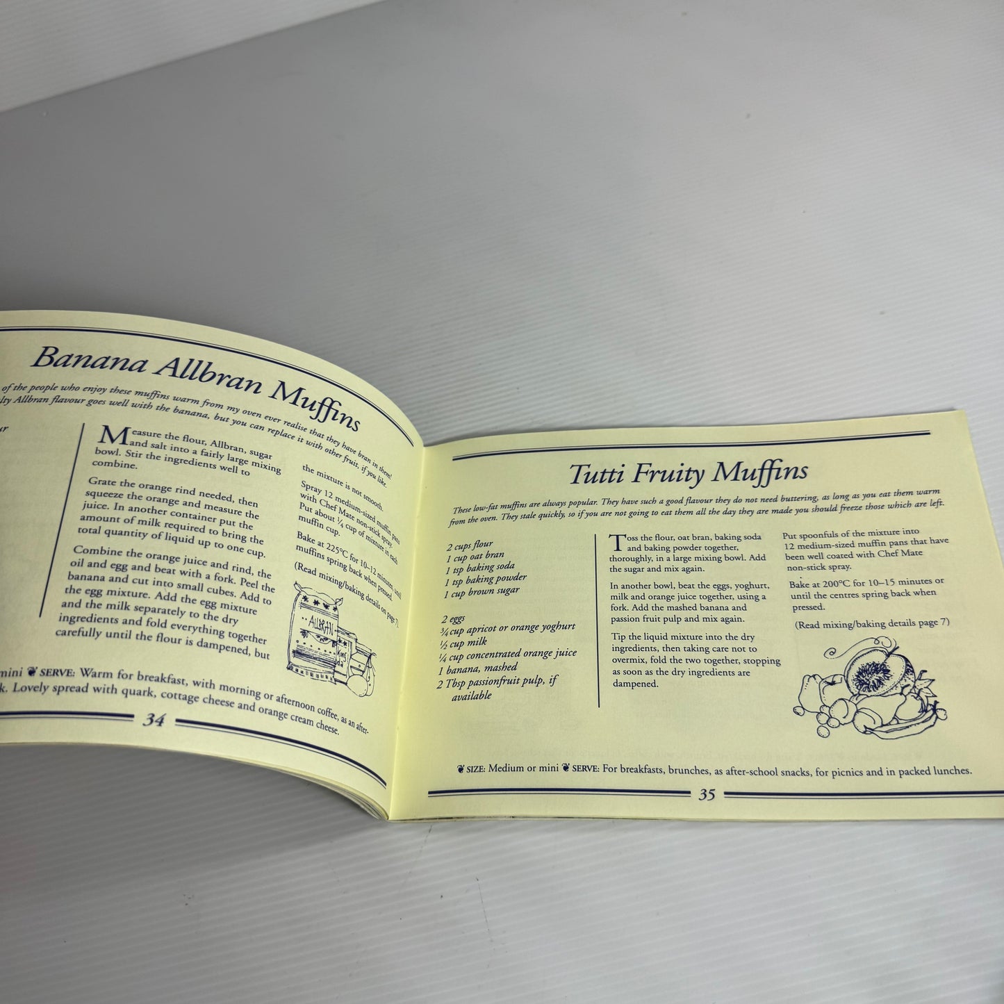 Muffin Book Bundle x 3 : The Muffin Bible : Heavenly Muffin Recipes, Marvellous Muffins - Alison Holst, Healthy & Delicious Muffins - Alison Holst & Simon Holst (3177)