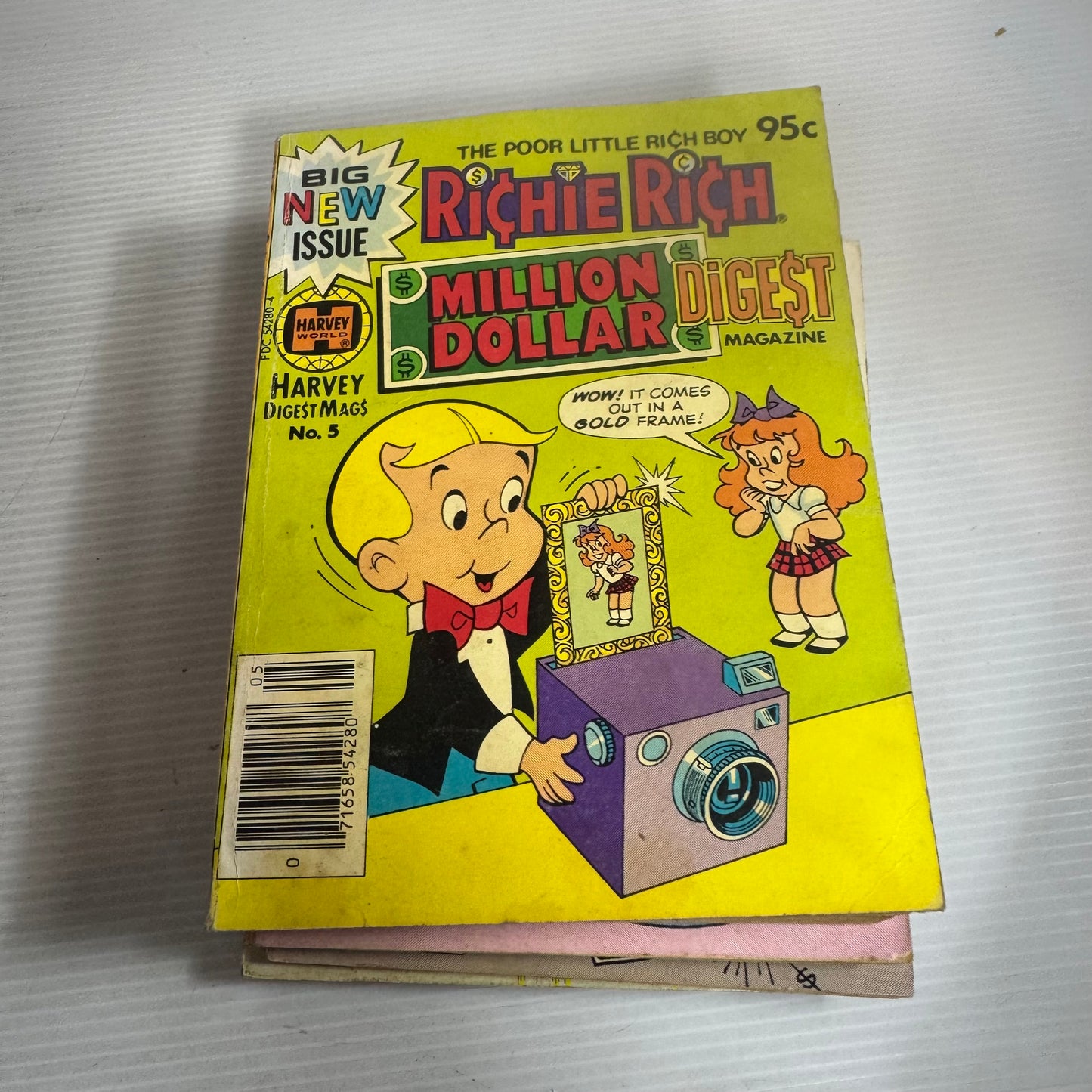 Vintage 1970's Richie Rich Comic Book Collection - 16 Books (2590)