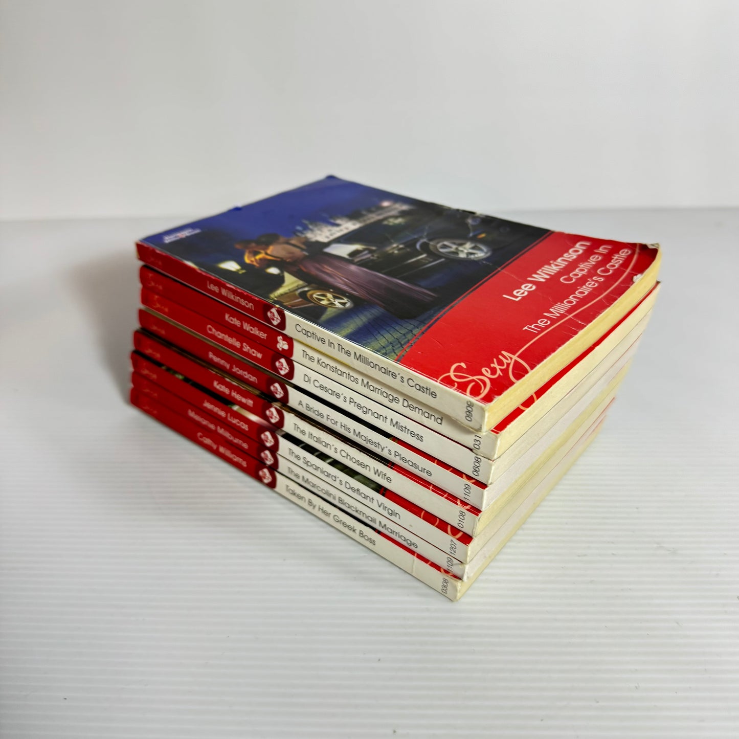 Mills & Boon Sexy Book Bundle x 8 Books (3144)