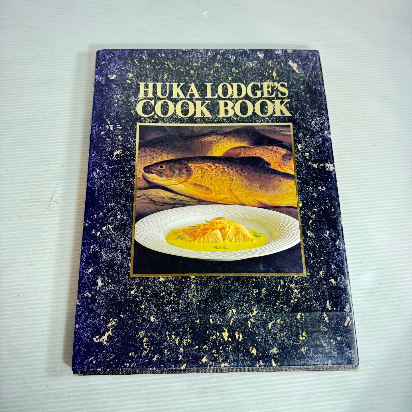 New Zealand Large Cookbook Bundle x 3 : Taste of New Zealand : Winter - Robyn Martin, New Zealand Food & Cookery - David Burton, Huka Lodge's Cookbook (2933)