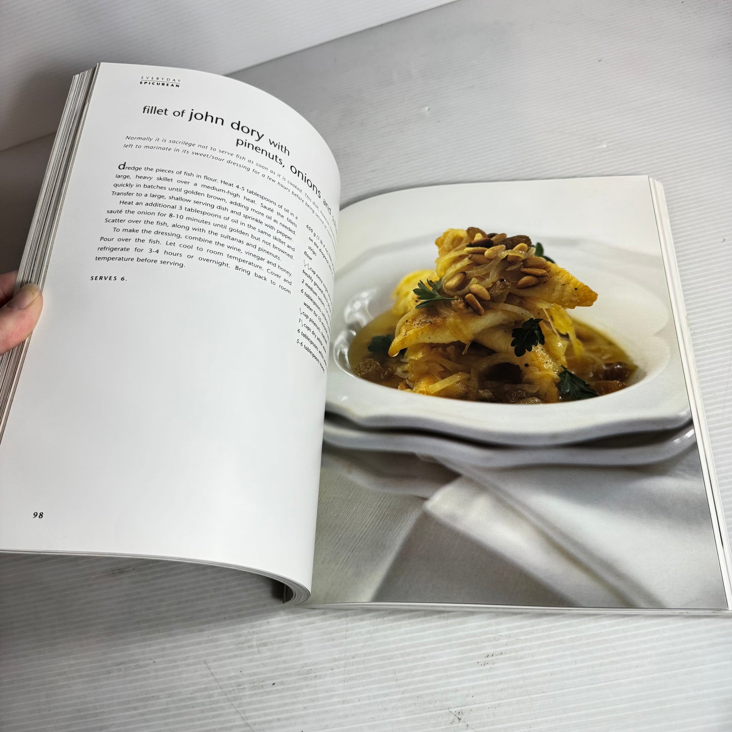 New Zealand Cookbook Bundle x 3 : Everyday Epicurean - Catherine Bell, Combined - St Margaret's College & Christ's College, Taste Favourites - Allyson Grofton, Jennifer Yee, Laurie Black, Tracey Sunderland (2943)